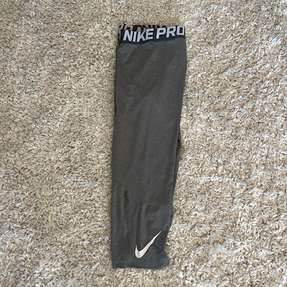 Nike pro grey leggings - Picture 2 of 5
